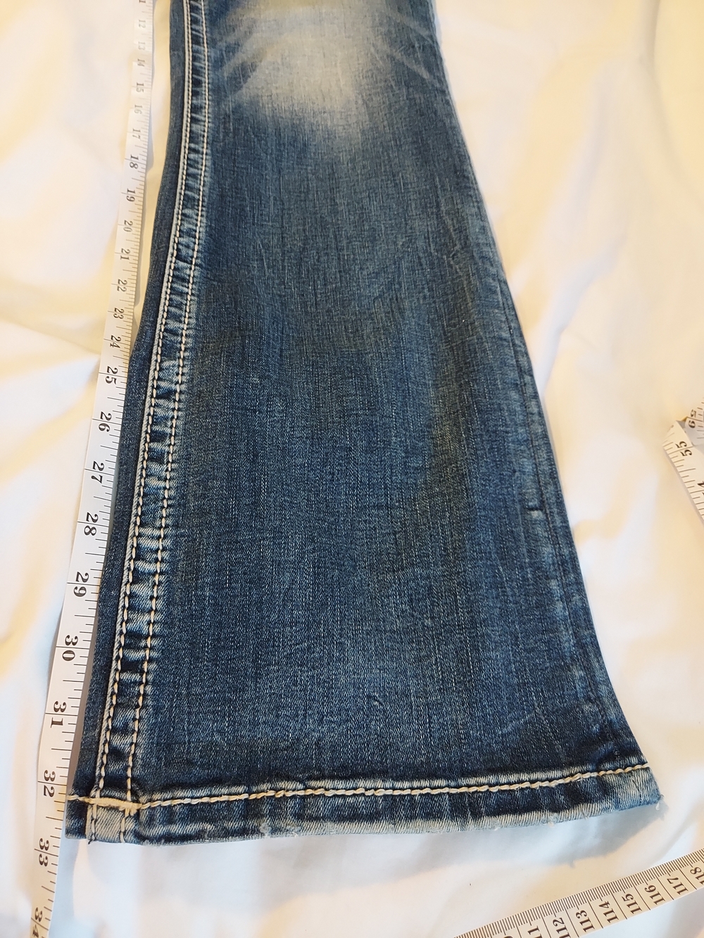 Miss Me Signature "M" Embroidered Mid-Rise Bootcut Jeans - Picture 7 of 9